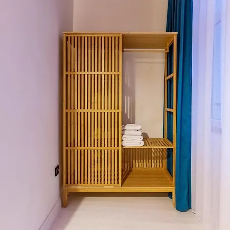 Delightful Flat In Sisli With Central Location *