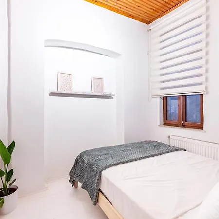 Delightful Flat In Sisli With Central Location