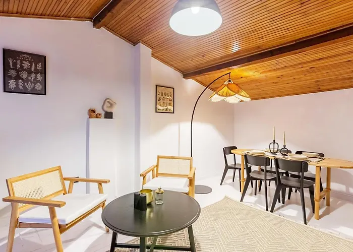 Delightful Flat In Sisli With Central Location *