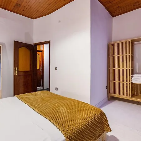 Delightful Flat In Sisli With Central Location